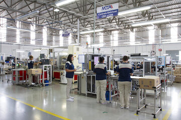 Assemblaggio componenti per l'automotive